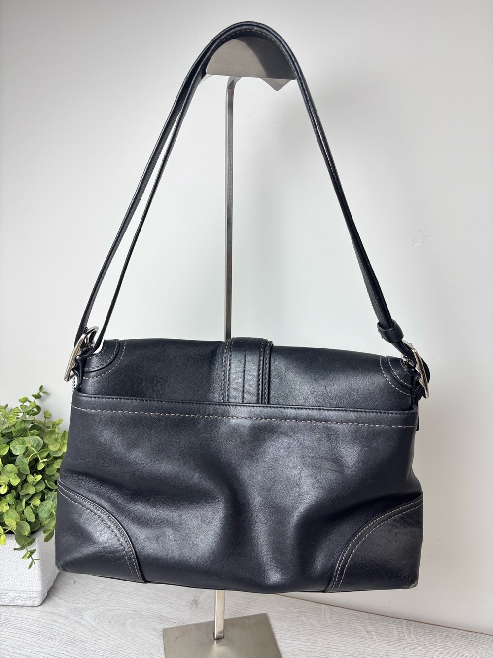 Coach Hampton Black Leather Buckle Flap Shoulder Bag Contrast Stitch Purse - Picture 3 of 14
